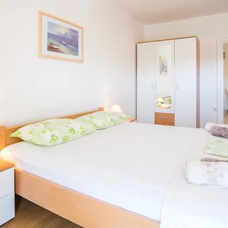 Apartment Iva *