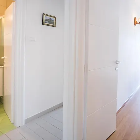 Apartment Iva *