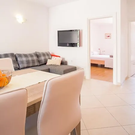 Apartment Iva Krk Town