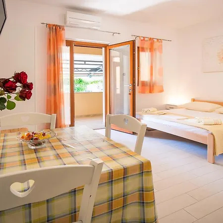 Apartment Iva Krk Town
