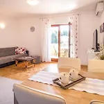 Appartement Iva *